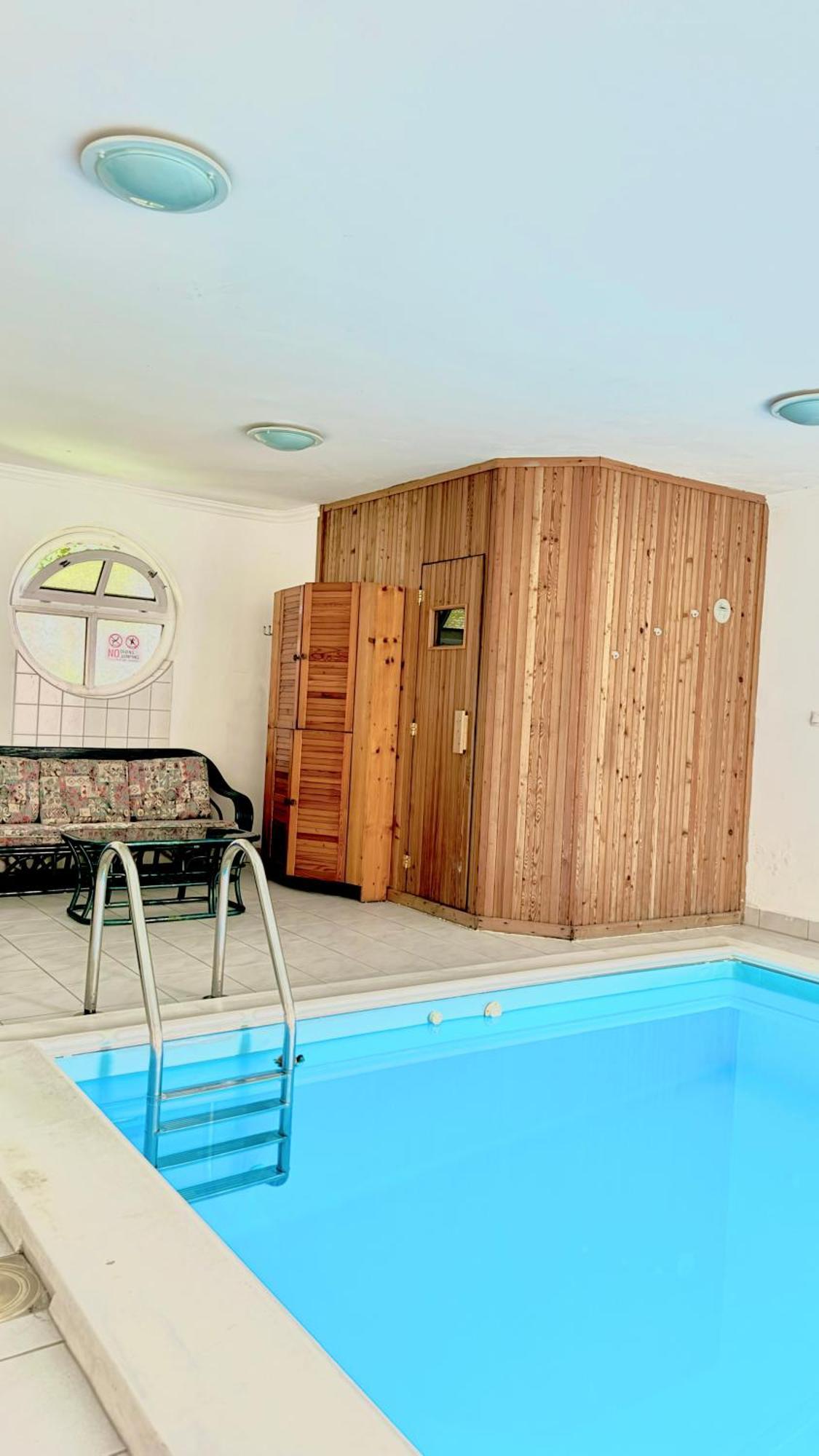 5 Haloszobas Wellness Vip House - Privat Medence Шиофок Экстерьер фото