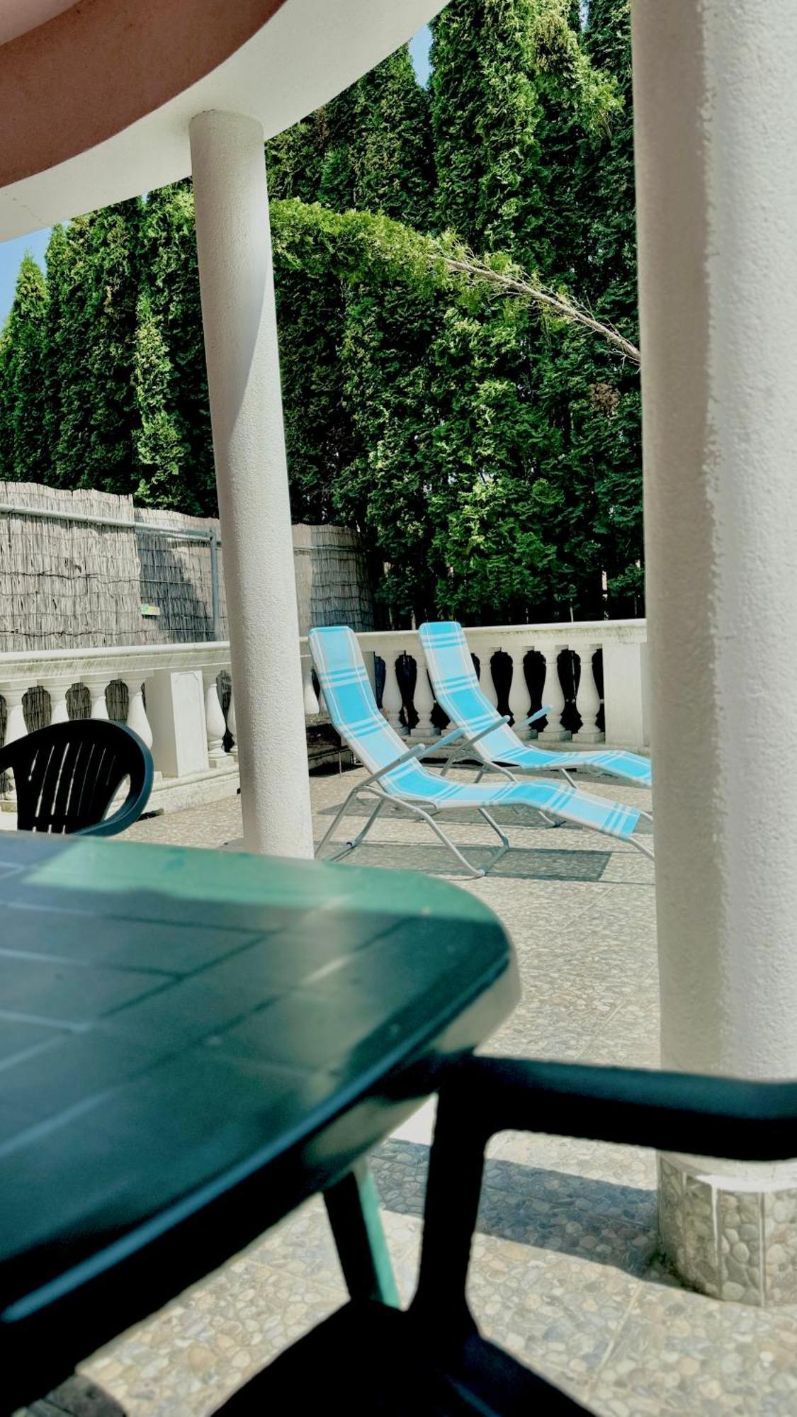 5 Haloszobas Wellness Vip House - Privat Medence Шиофок Экстерьер фото